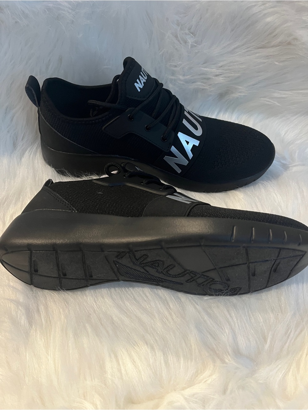 Nautica Women 9.5 Black Knit Slip-On Sneakers with Bold Logo - Picture 2 of 6